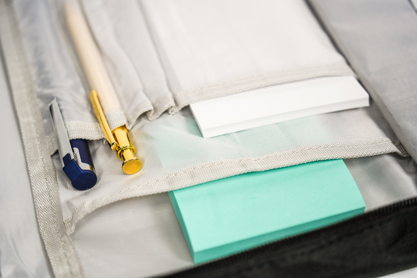 Funda para llevar la Biblia con bolsillo